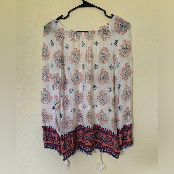 Boutique Top - Picture 2 of 4